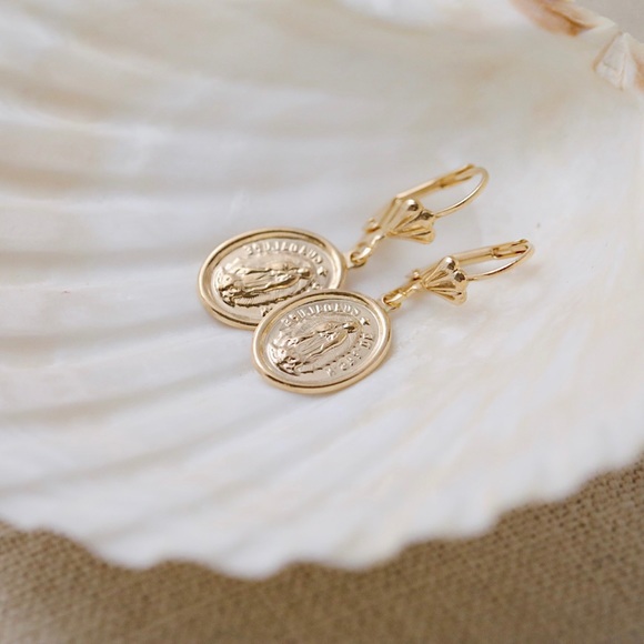 Virgin Mary Earrings | 18k Gold Filled - Picture 5 of 6